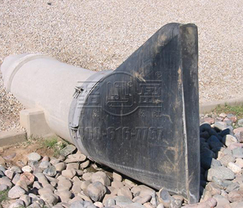 卡箍式<a href=http://www.dalian88.cn/ target=_blank class=infotextkey><a href=http://www.dalian88.cn target=_blank class=infotextkey>橡膠排污止回閥</a></a>的優勢有哪些