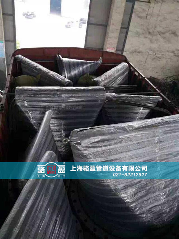 大批量法蘭式<a href=http://www.dalian88.cn/ target=_blank class=infotextkey><a href=http://www.dalian88.cn target=_blank class=infotextkey>鴨嘴閥</a></a>發貨現場